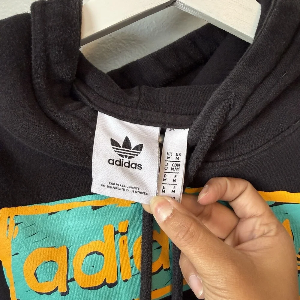 Adidas Men's Black Pullover Hoodie M - Comfortable Activewear Sweatshirt